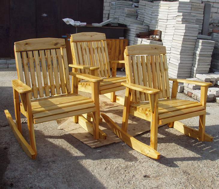 Кресла-качалки деревянные